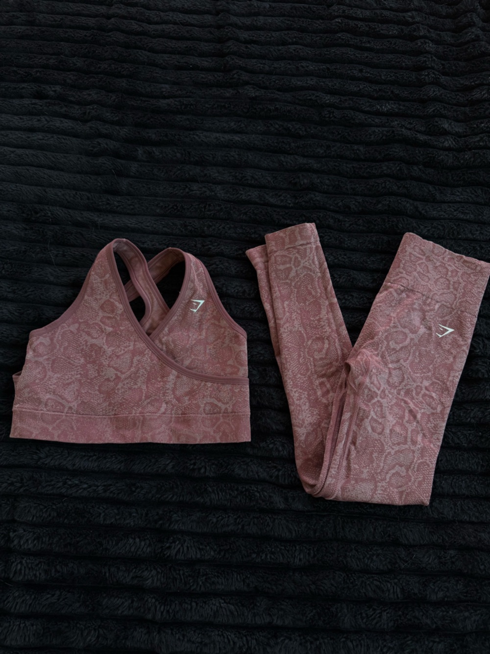 Gymshark Seamless Mauve Snake-Print Sports Bra & Legging Set